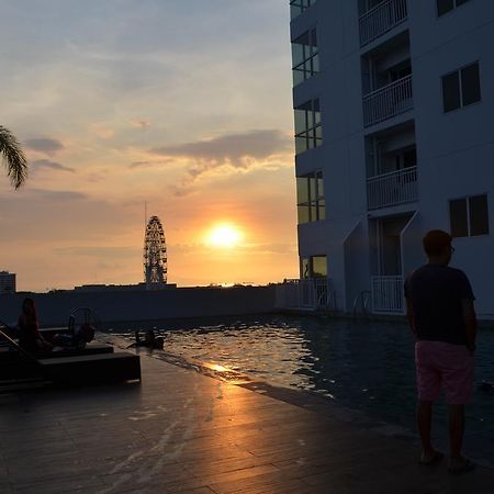 Jovic'S Condo At Breeze Residences. Manila Luaran gambar